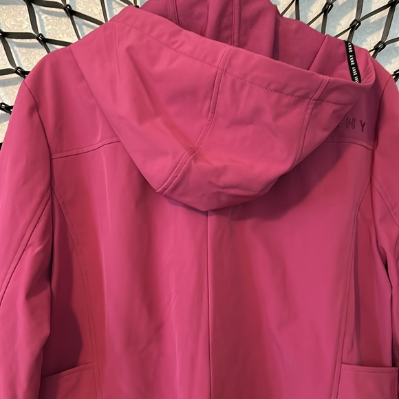 DKNY fushcia colored jacket , great condition, size XL - Picture 6 of 7